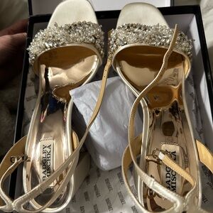 Badgley Mischka Women's Cream Embellished Sandals